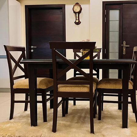 Appartement Sky Heights Luxury Apart Facing Centaurus à Islamabad Extérieur photo