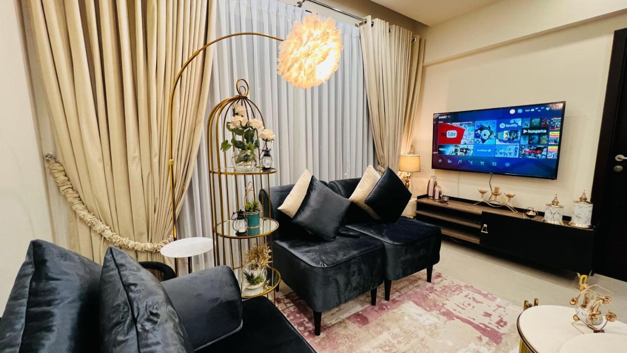 Appartement Sky Heights Luxury Apart Facing Centaurus à Islamabad Extérieur photo