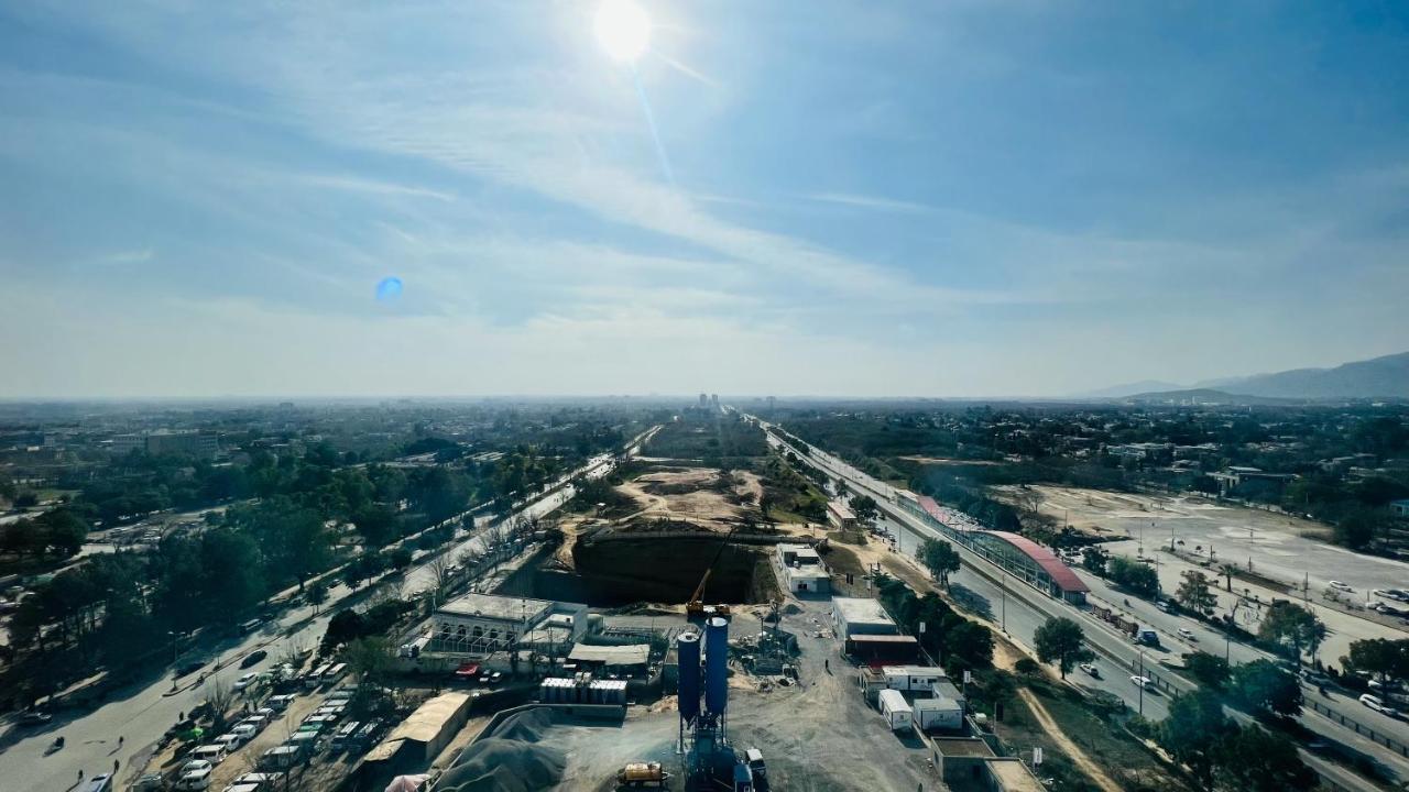 Appartement Sky Heights Luxury Apart Facing Centaurus à Islamabad Extérieur photo