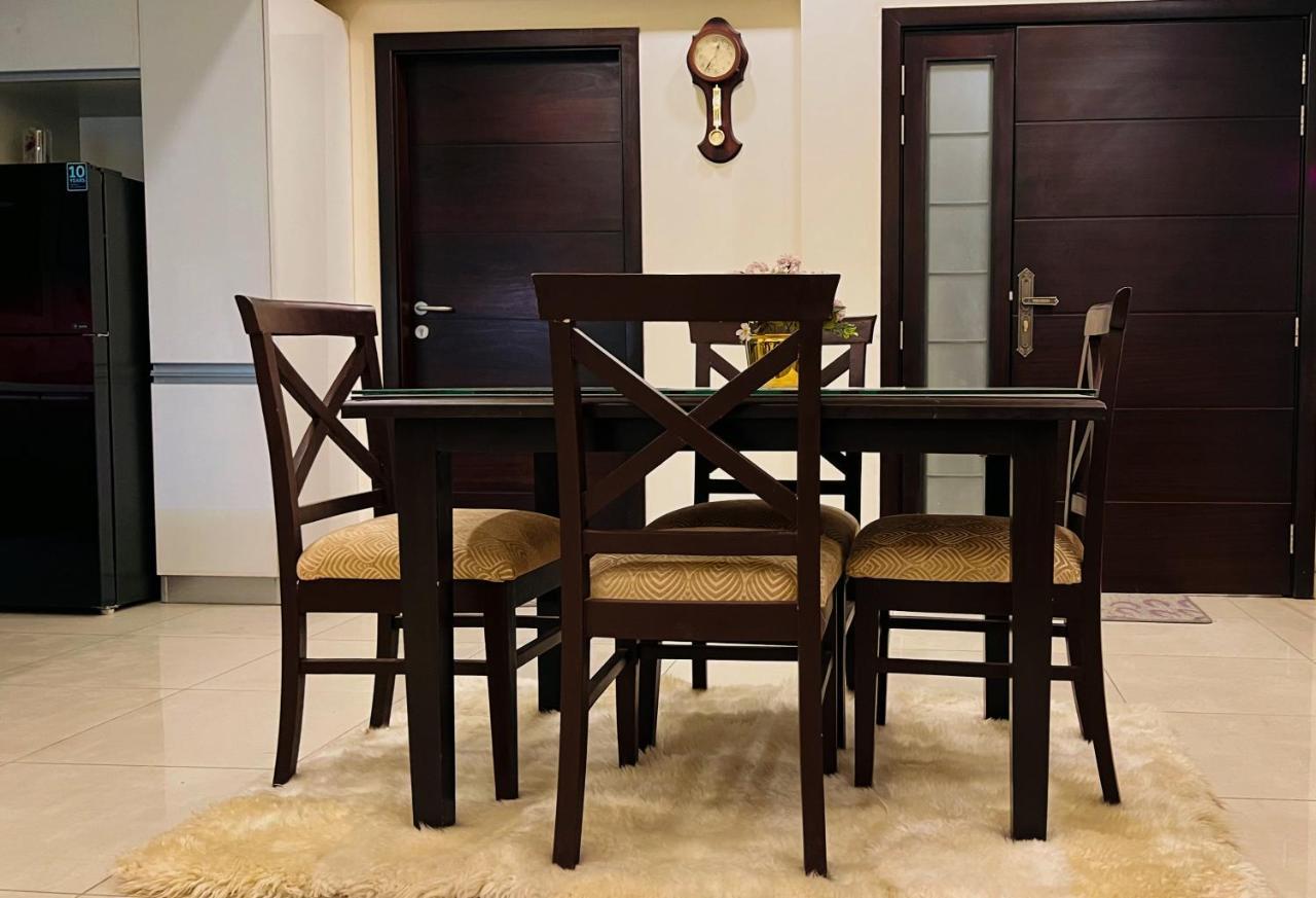 Appartement Sky Heights Luxury Apart Facing Centaurus à Islamabad Extérieur photo