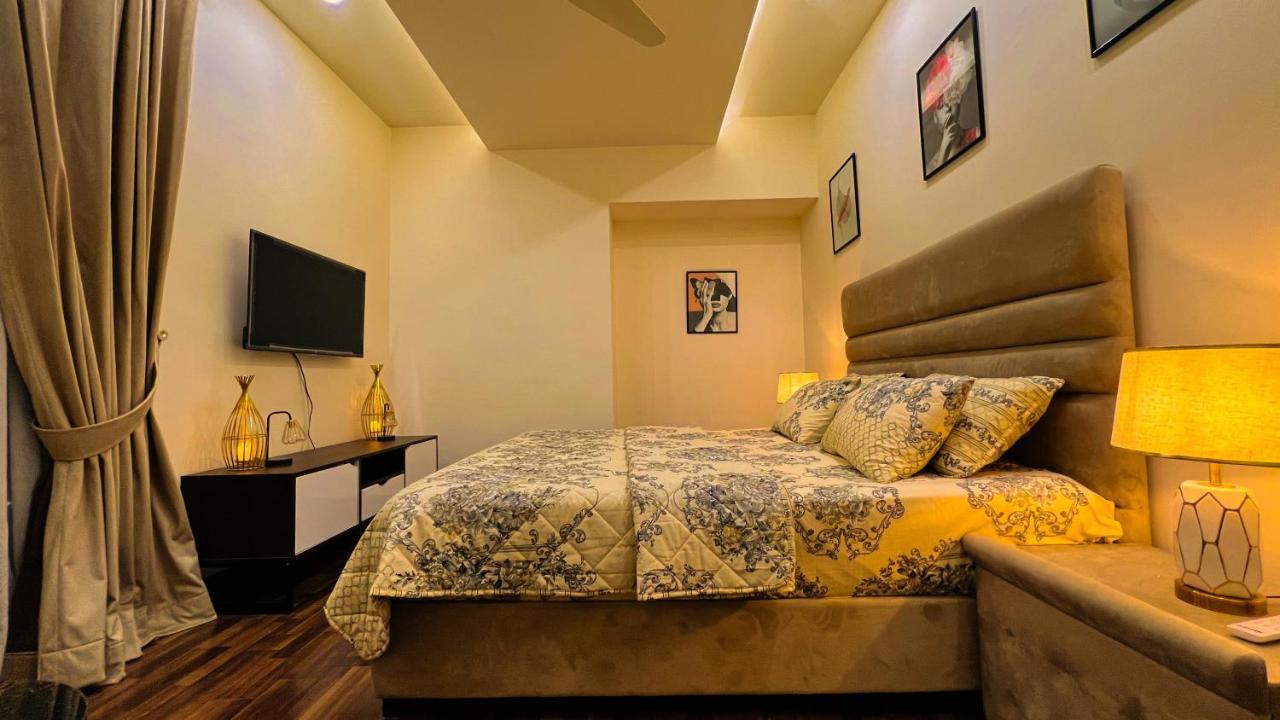 Appartement Sky Heights Luxury Apart Facing Centaurus à Islamabad Extérieur photo