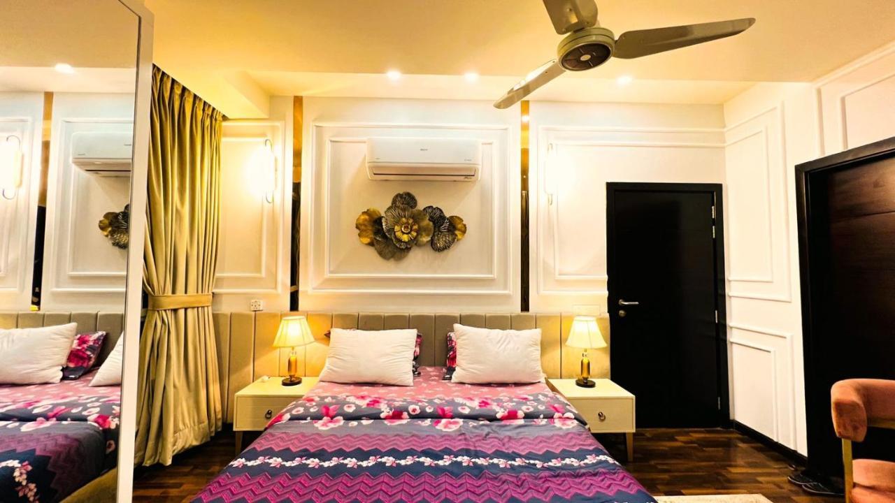 Appartement Sky Heights Luxury Apart Facing Centaurus à Islamabad Extérieur photo