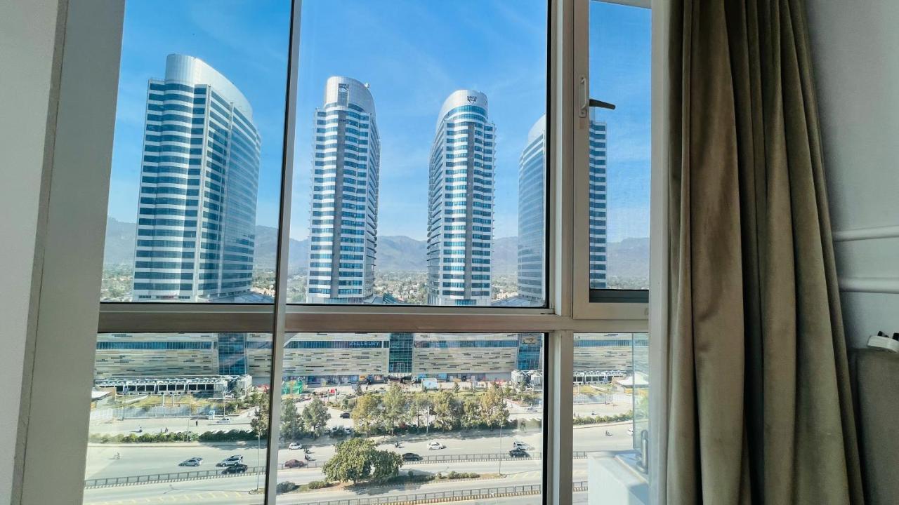 Appartement Sky Heights Luxury Apart Facing Centaurus à Islamabad Extérieur photo