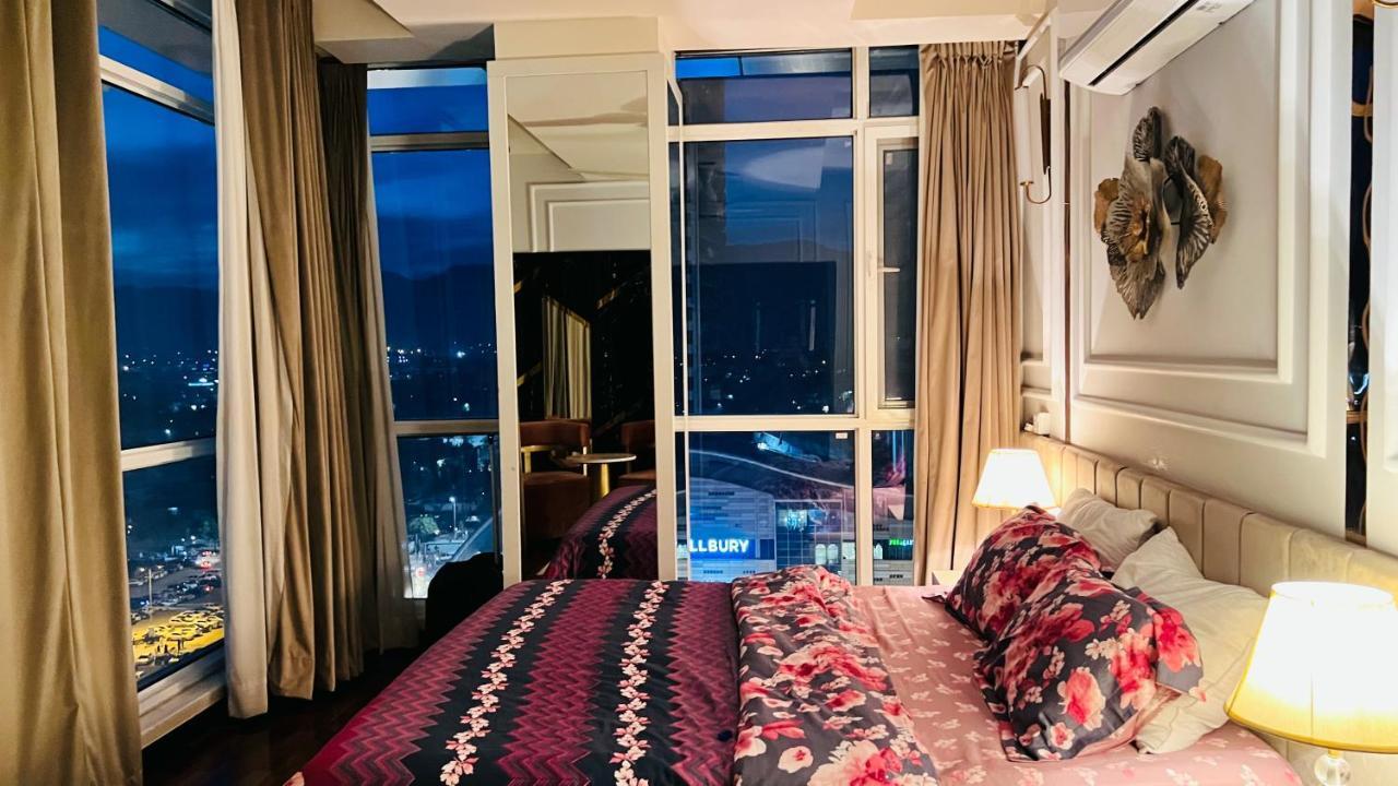 Appartement Sky Heights Luxury Apart Facing Centaurus à Islamabad Extérieur photo