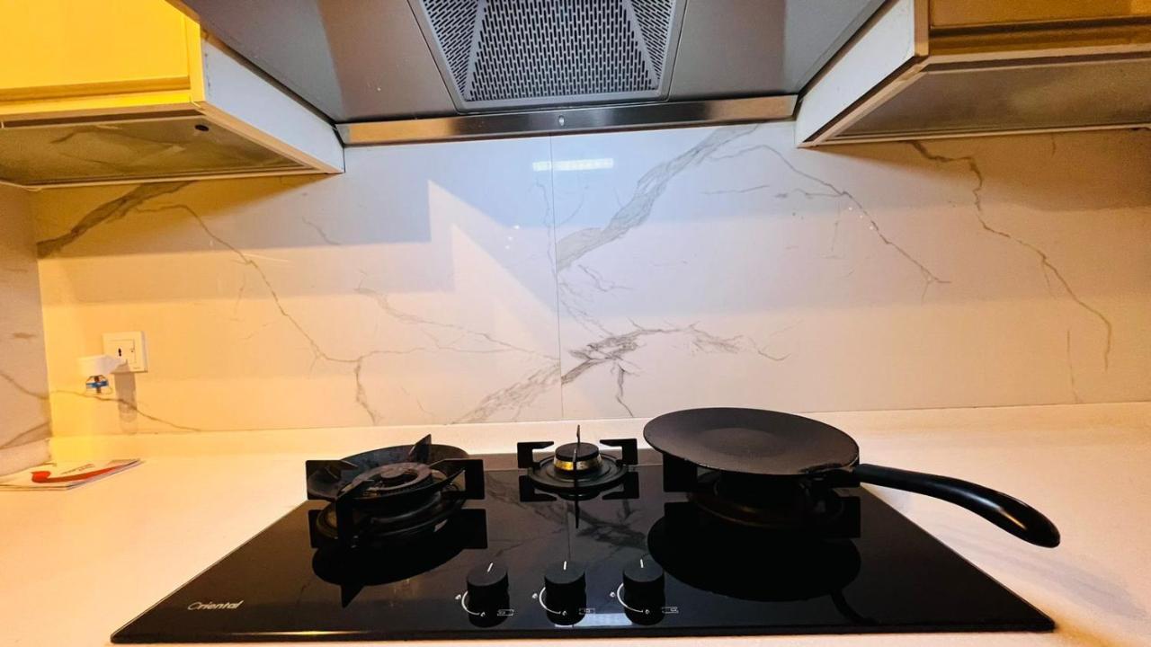 Appartement Sky Heights Luxury Apart Facing Centaurus à Islamabad Extérieur photo